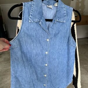 Vintage Gap Denim Sleeveless Button-Up Top